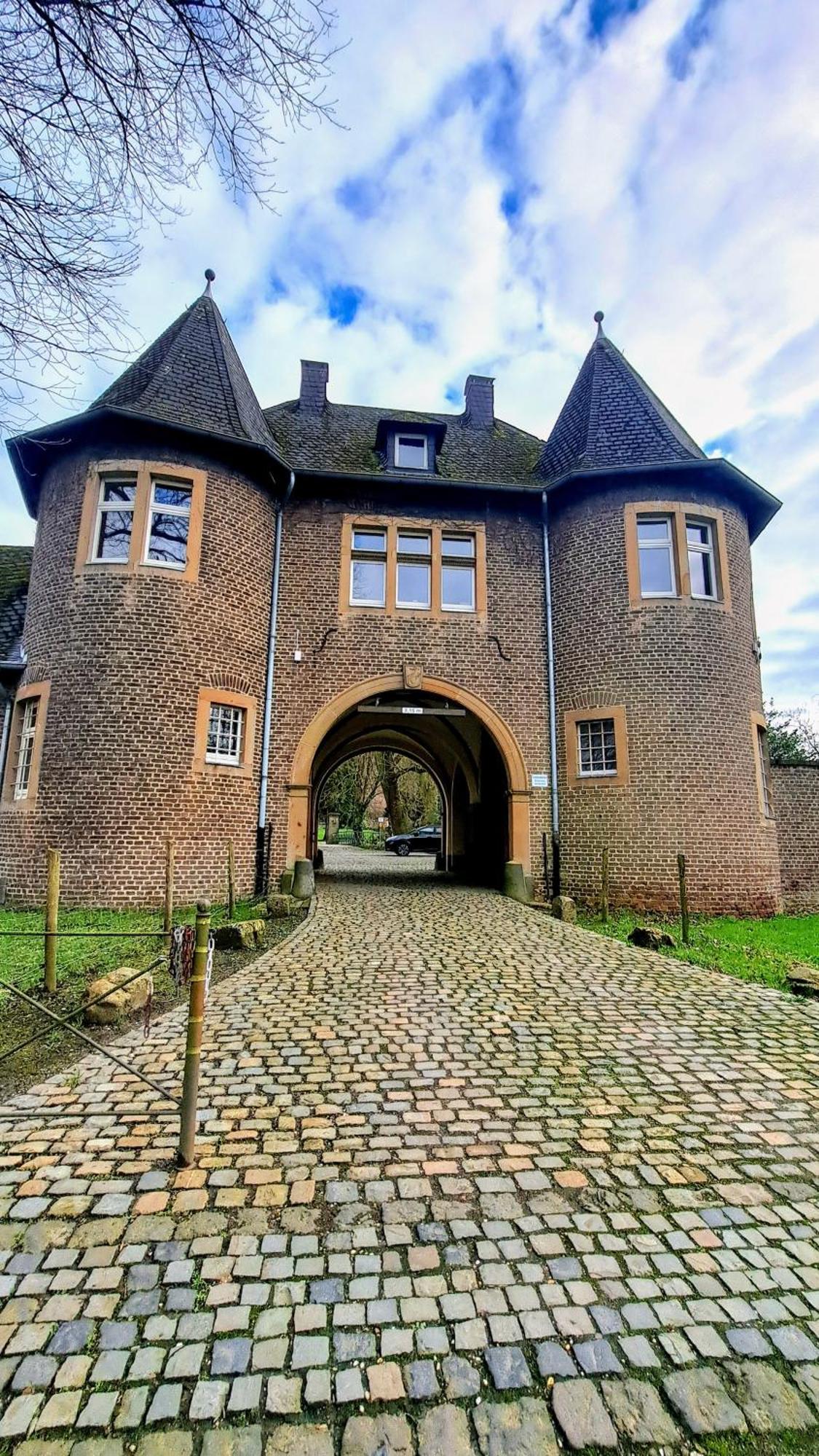 Apartments Am Schloss Rimburg Ubach-Palenberg Экстерьер фото